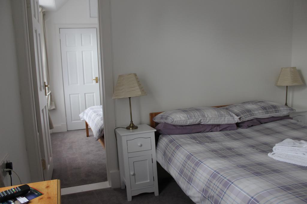Dunmhor Guest House Кингъси Екстериор снимка